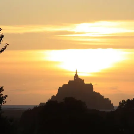 ベッド・アンド・ブレックファスト L'aurore De La Baie, Vue Sur Le Mont-saint-michel