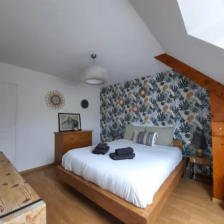 L'aurore De La Baie, Vue Sur Le Mont-saint-michel ユイヌ・シュル・メール