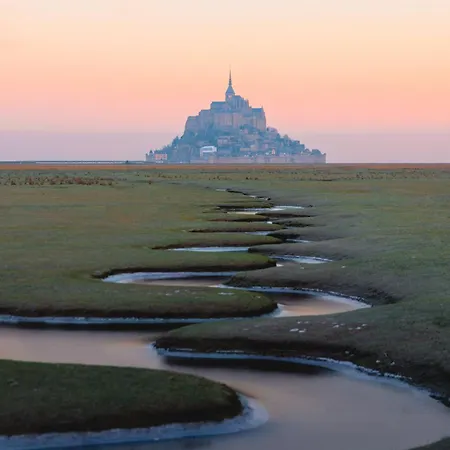 L'aurore De La Baie, Vue Sur Le Mont-saint-michel Frühstückspension 3*