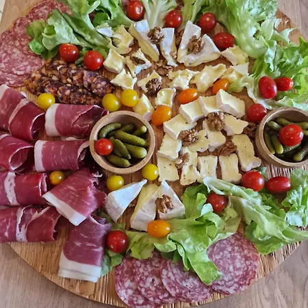 L'aurore De La Baie, Vue Sur Le Mont-saint-michel
