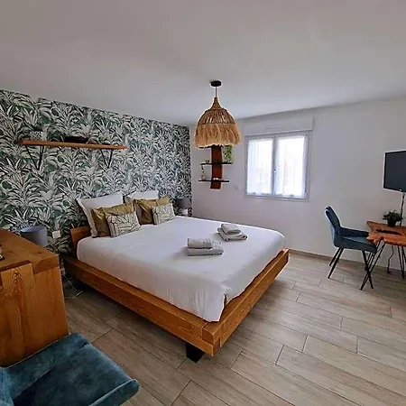 L'aurore De La Baie, Vue Sur Le Mont-saint-michel Bed & Breakfast