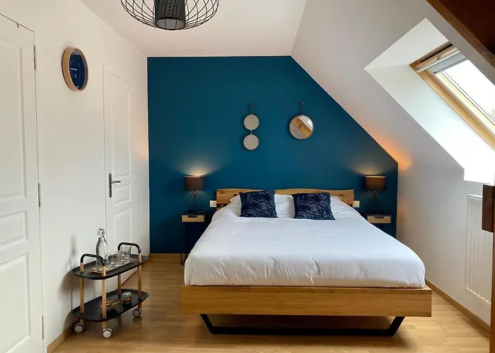 L'aurore De La Baie, Vue Sur Le Mont-saint-michel Huisnes-sur-Mer