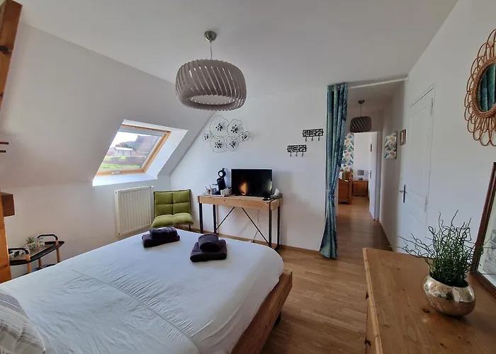 L'aurore De La Baie, Vue Sur Le Mont-saint-michel