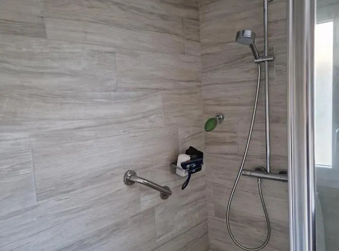 Alojamento de Acomodação e Pequeno-almoço L'aurore De La Baie, Vue Sur Le Mont-saint-michel 3*