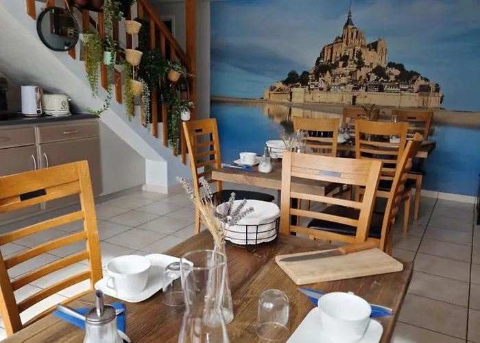 Alojamento de Acomodação e Pequeno-almoço L'aurore De La Baie, Vue Sur Le Mont-saint-michel Huisnes-sur-Mer